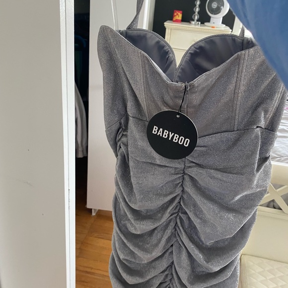new with tags silver dress, never worn SOLD OUT EVERYWHERE - Picture 2 of 4